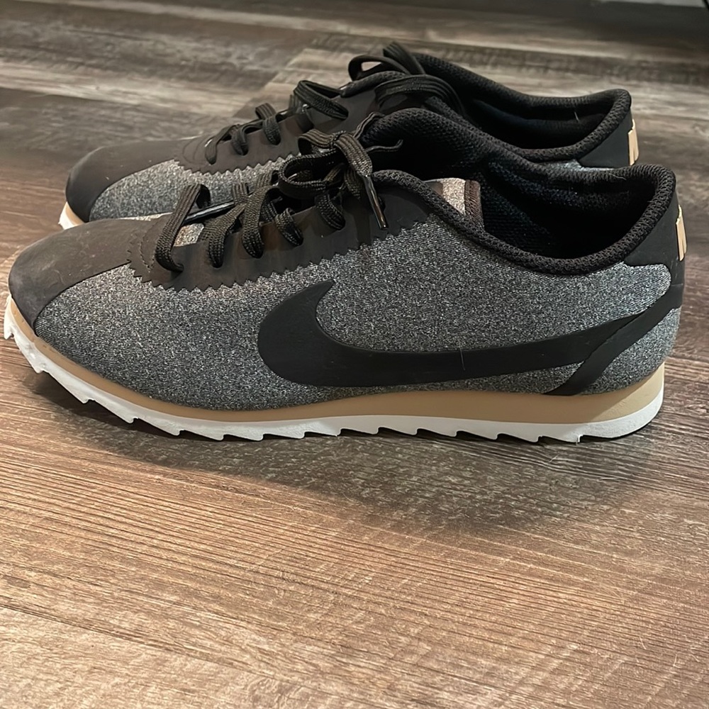 Womens nike Cortez